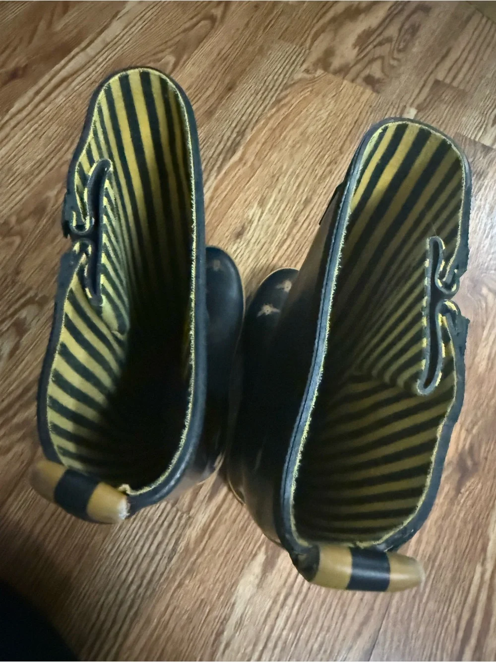 Joules WellyPrint High Shaft Waterproof Rain Boots Bee Pattern Size 7